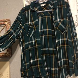 *FITS LIKE LARGE OR XL* Cute button-up Blouse